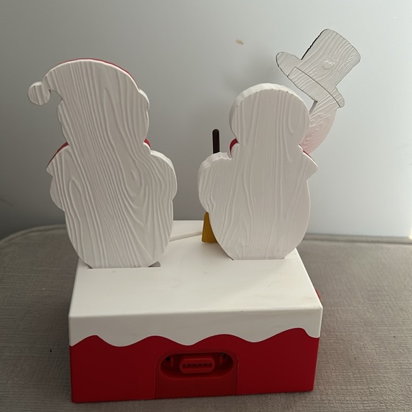 Hallmark 2018 Snow Many Memories Caroling Snowmen Christmas Decor - Picture 4 of 9